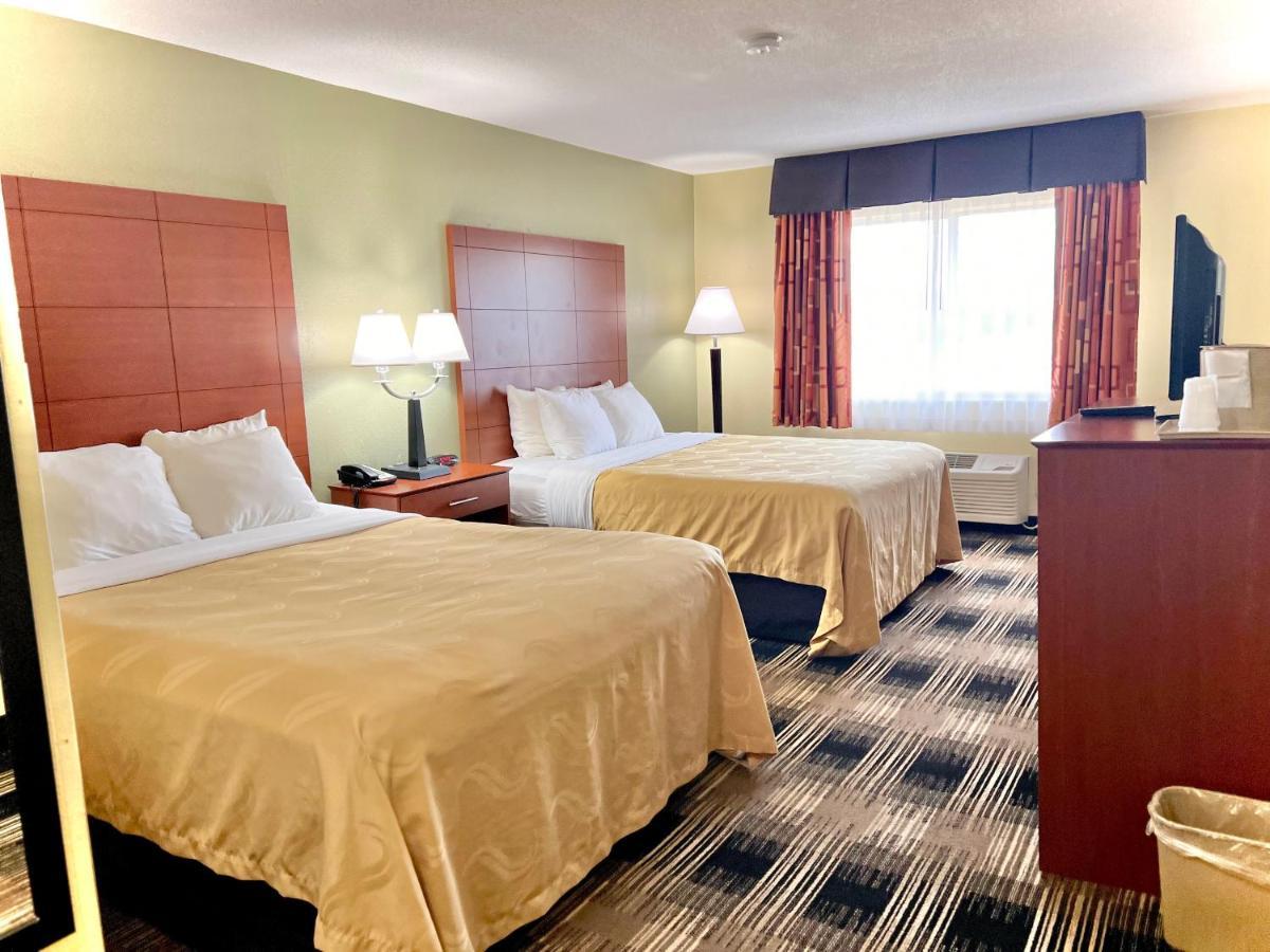 Quality Inn & Suites Wisconsin Dells Downtown - Waterparks Area Exterior photo
